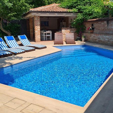 Villa Amalia Apartments Malinska Exterior foto
