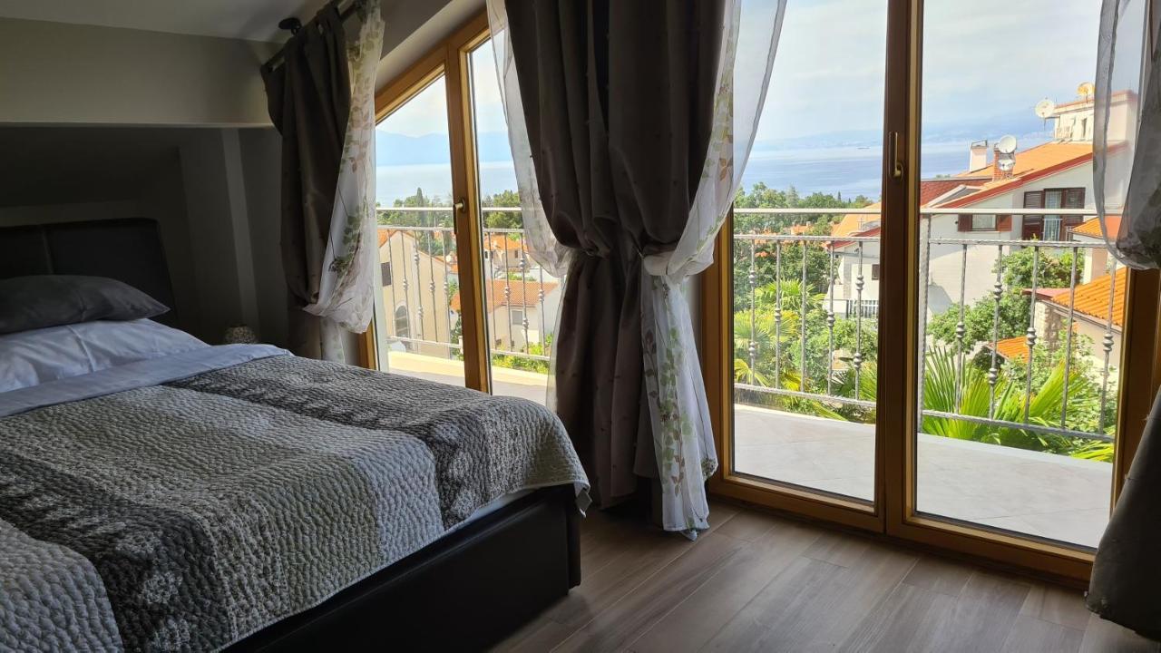 Villa Amalia Apartments Malinska Exterior foto