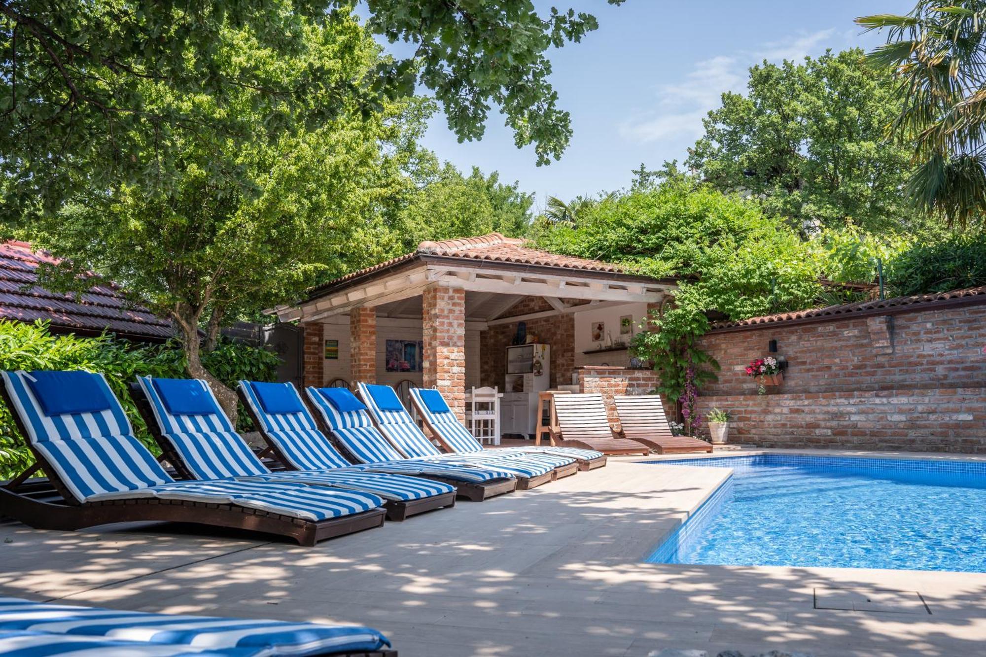 Villa Amalia Apartments Malinska Exterior foto